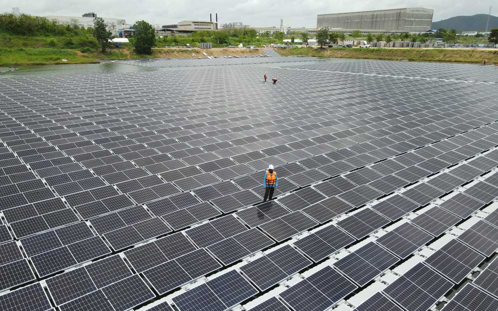 Planta de energía solar flotante de 6.8 MW en malasia
